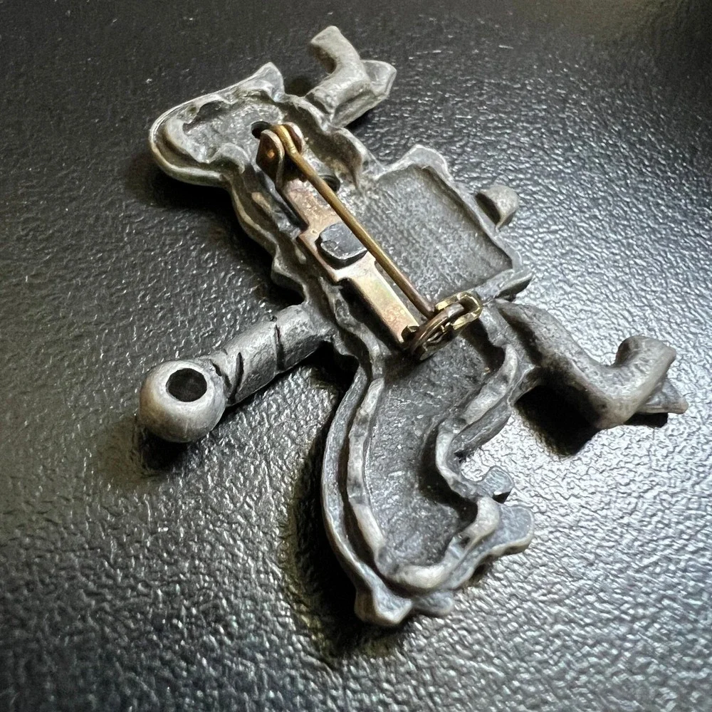 Vintage Carousel Horse‎ Brooch Pewter Tone Animal Pin
